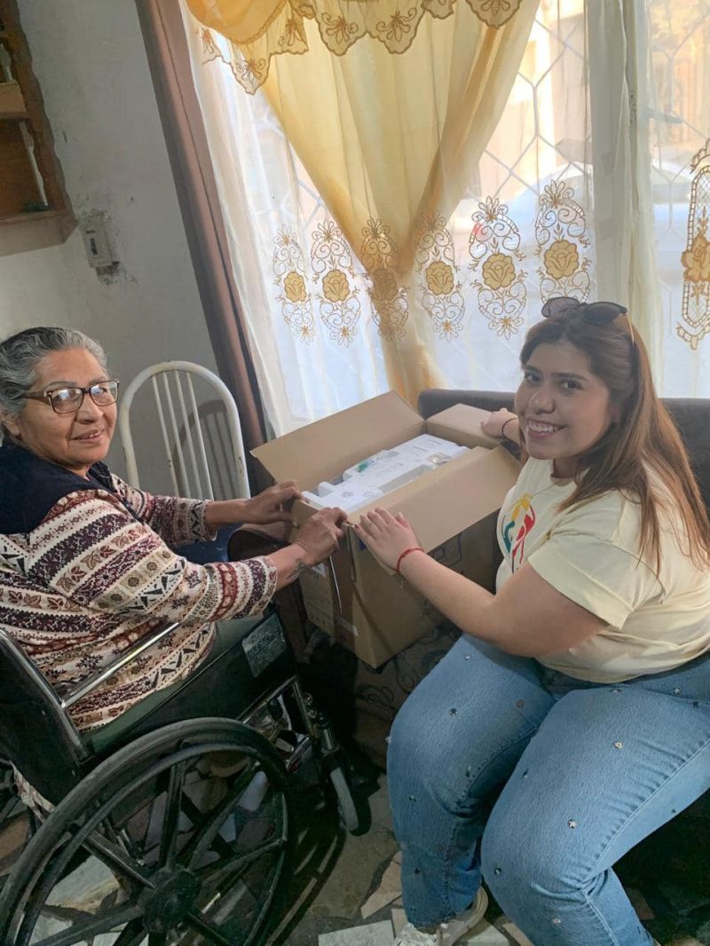 Entrega de máquina de coser